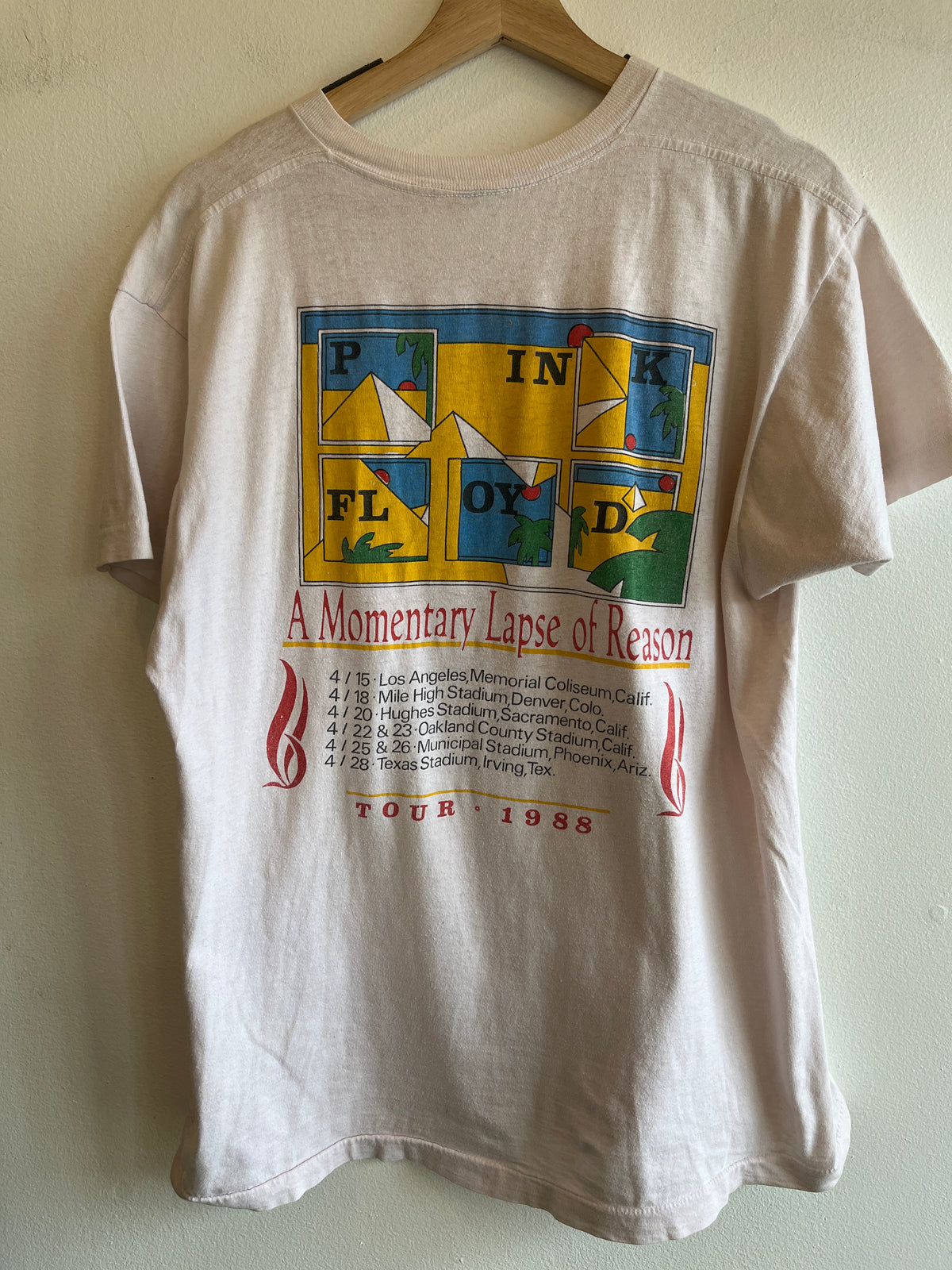 Vintage 1988 Pink Floyd Tour T-Shirt - La Lovely Vintage 