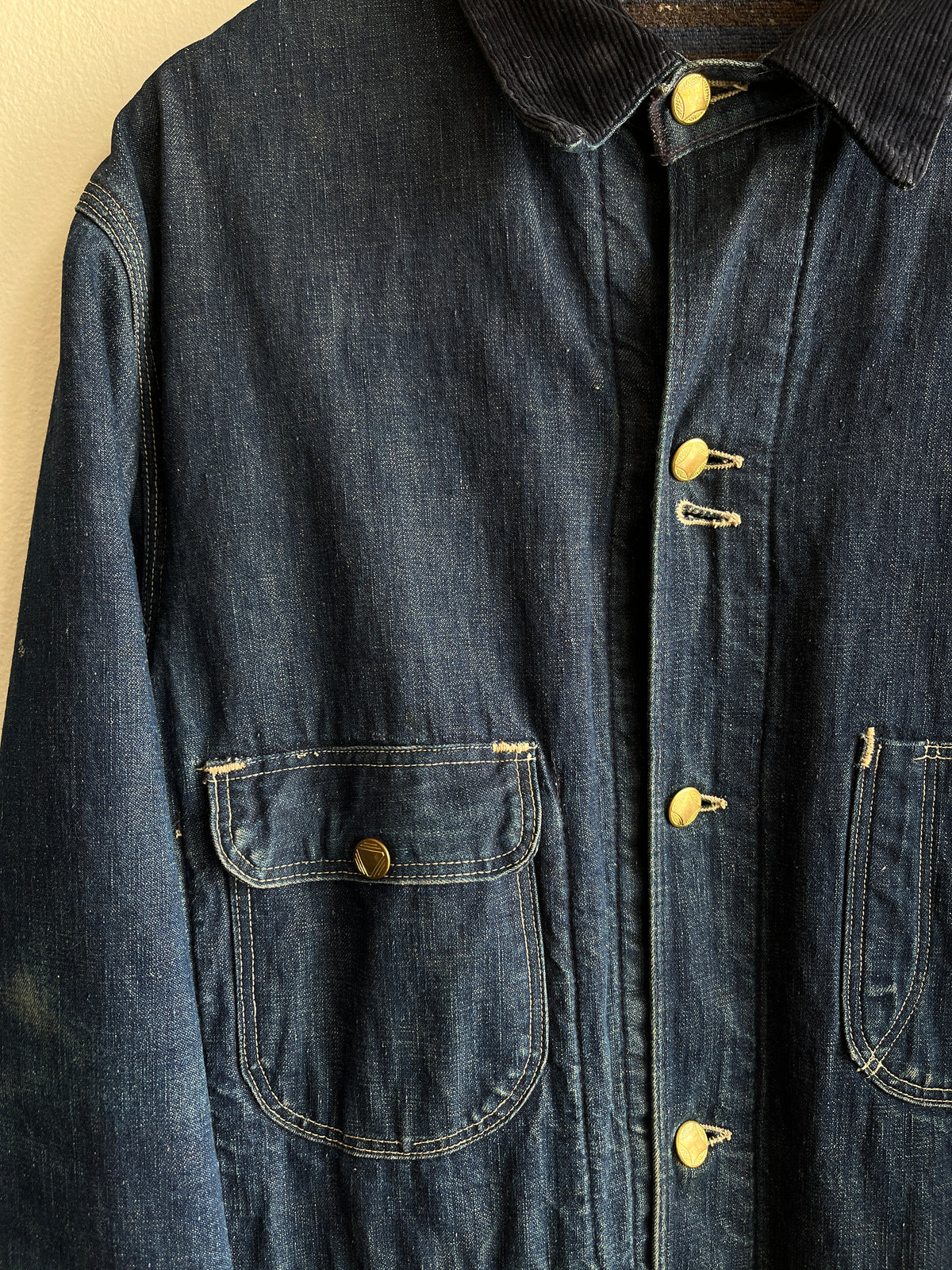 Vintage 1940’s Dark Wash Blanket Lined Denim Chore Coat - La Lovely Vintage 