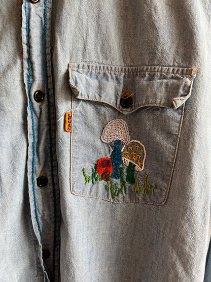 Vintage 1970’s Levi’s Embroidered Chambray shirt