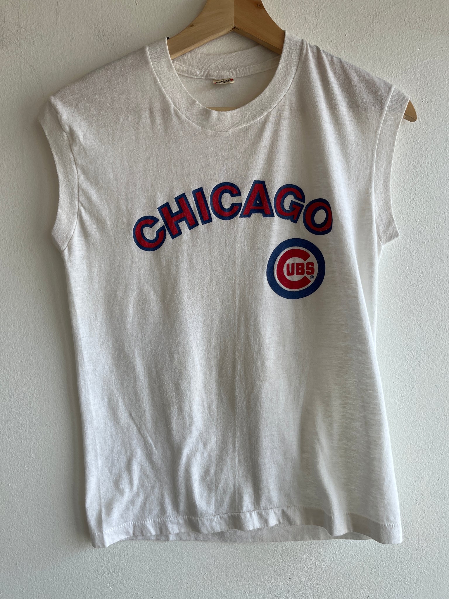 Vintage 1980’s Chicago Cubs Sleeveless T-Shirt