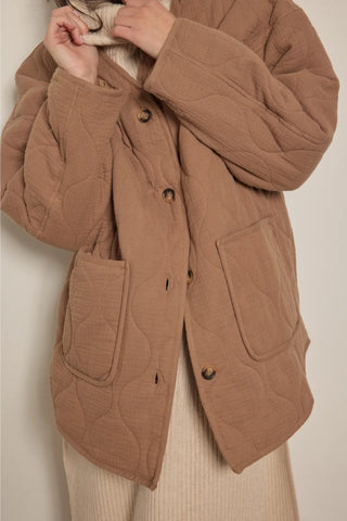 A Mente - Button-Down Quilted Jacket