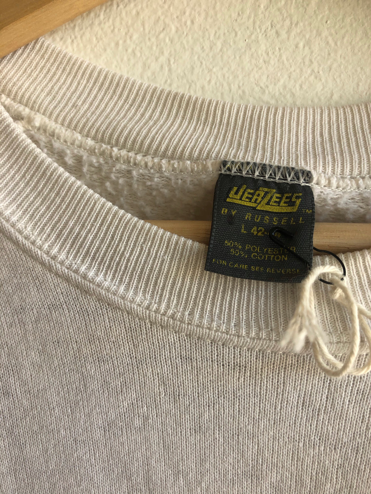 Vintage 1970’s Phi Delta Gamma Sweatshirt - La Lovely Vintage 
