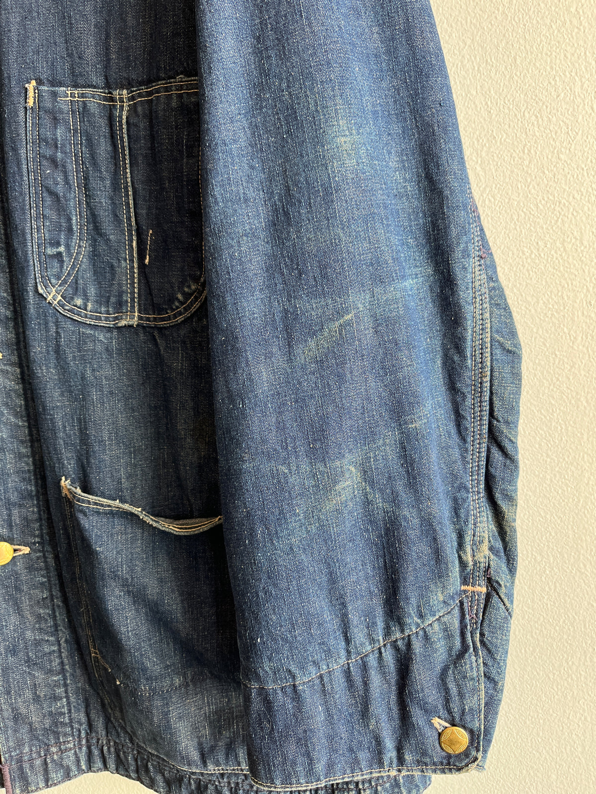Vintage 1940’s Dark Wash Blanket Lined Denim Chore Coat - La Lovely Vintage 