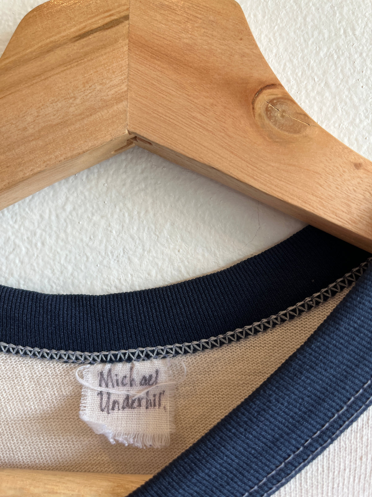 Vintage 1960’s Virginia University Raglan T-Shirt - La Lovely Vintage 