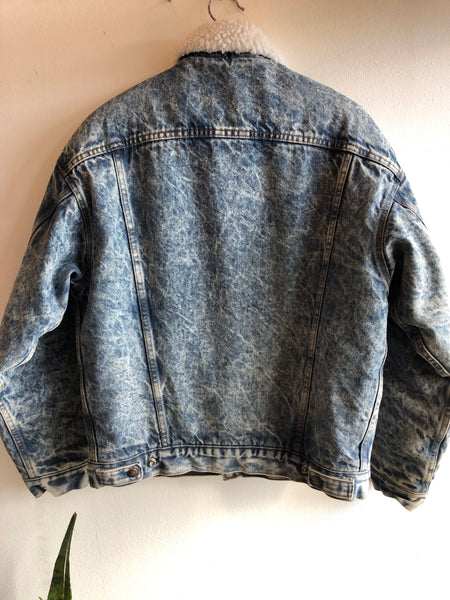 Vintage Levi’s type 4 sherpa lined acid-washed denim trucker jacket