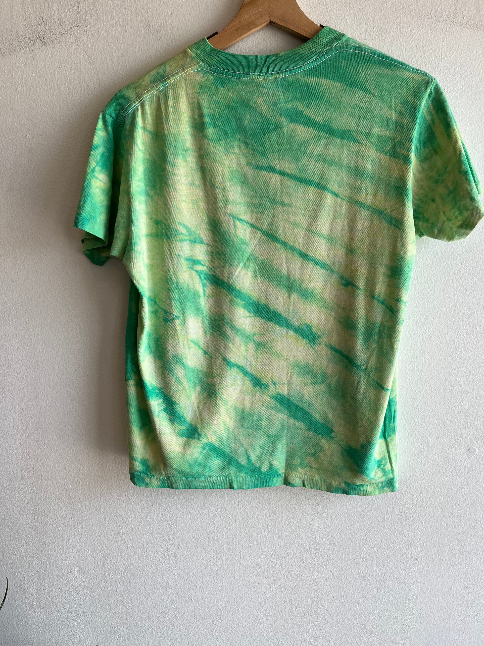 Authentic Vintage 1986 Grateful Dead “Green Tie Dye” T-Shirt - La Lovely Vintage 