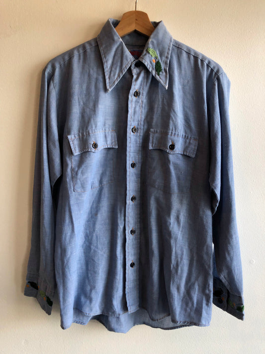 Vintage 1970’s Wrangler Embroidered Chambray Button Up - La Lovely Vintage 