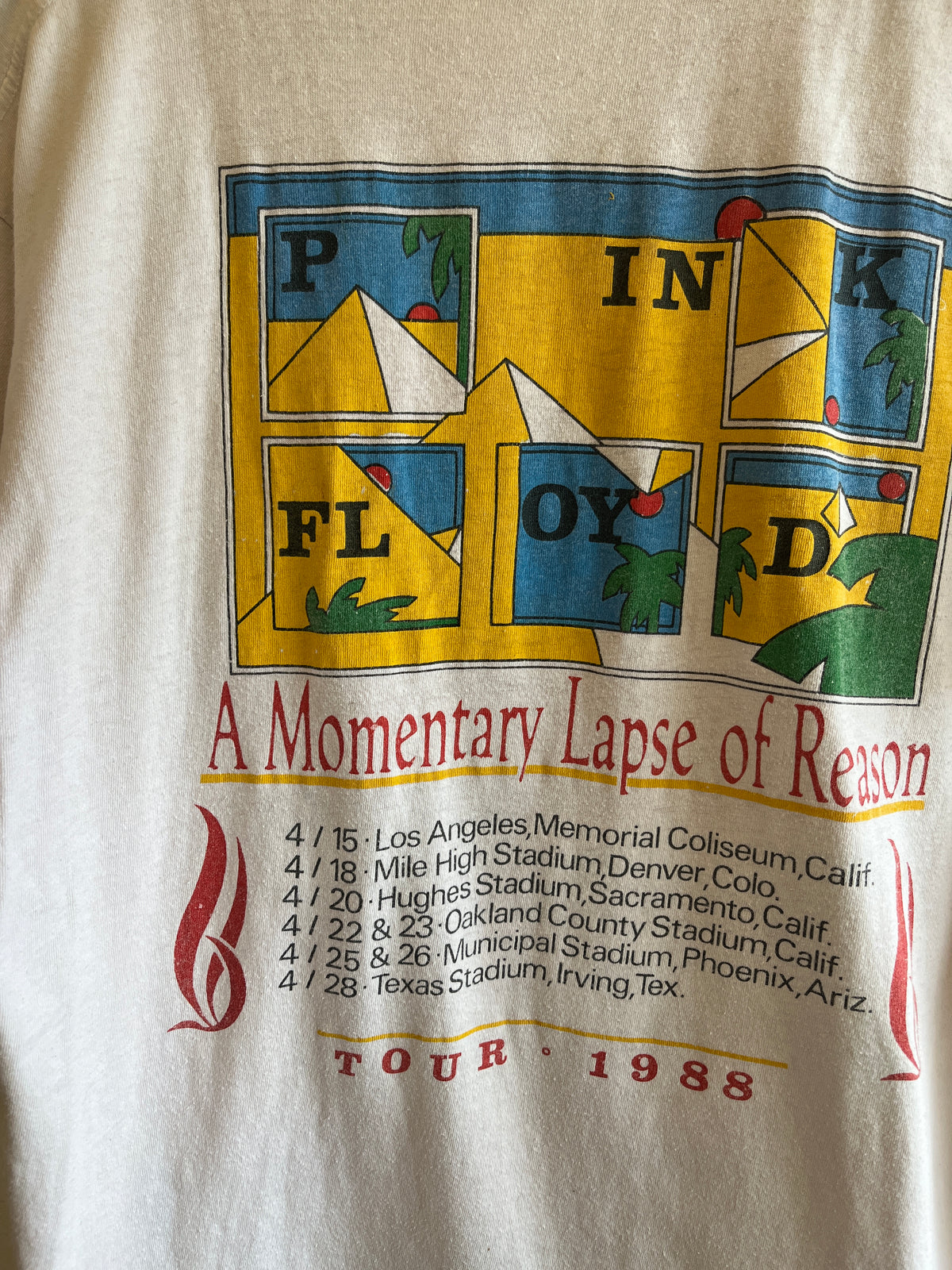 Vintage 1988 Pink Floyd Tour T-Shirt - La Lovely Vintage 
