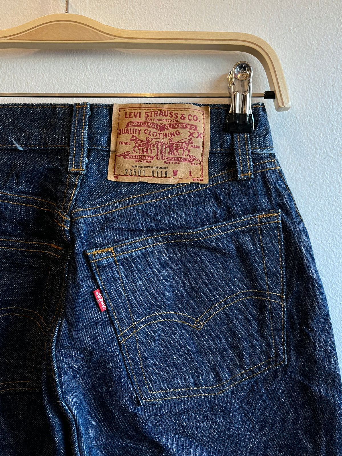 Vintage 1980’s One-Wash Levi’s 501 Denim Jeans - La Lovely Vintage 