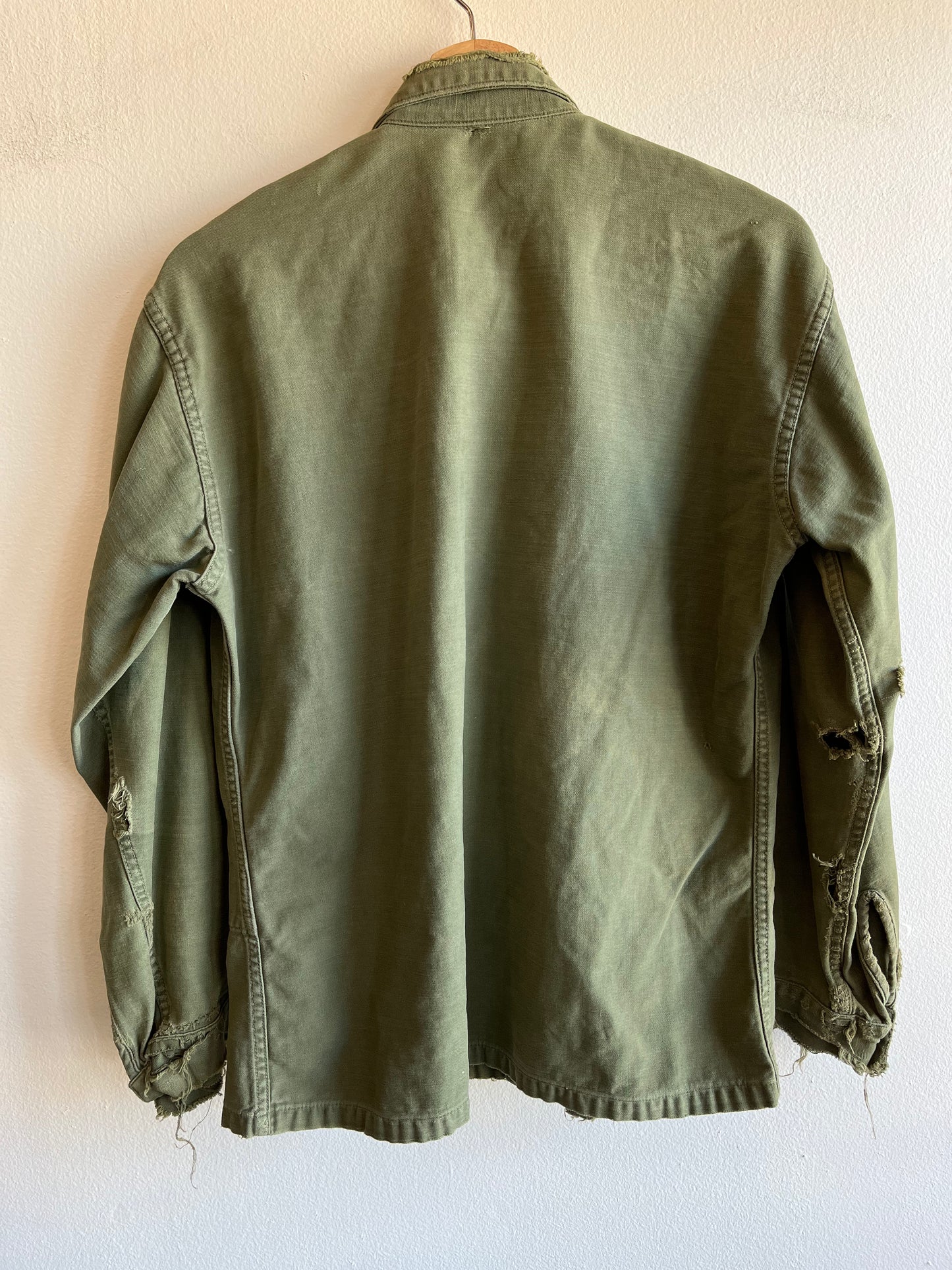 Vintage 1960’s Vietnam Issue Cotton Sateen Button-Up Shirt - La Lovely Vintage 